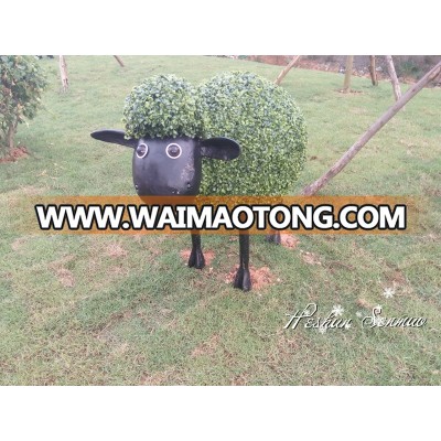 Lovely look artificial topiary animal boxwood animal with best price for landscape decor