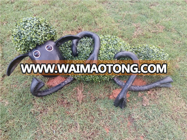 Selling popular new product artificial topiary grass animal for garden decoration