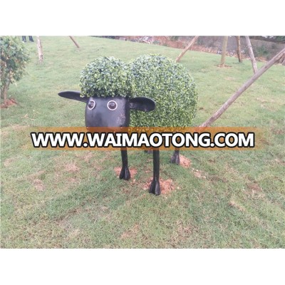 Factory selling high simulation artificial grass animal for garden decoration